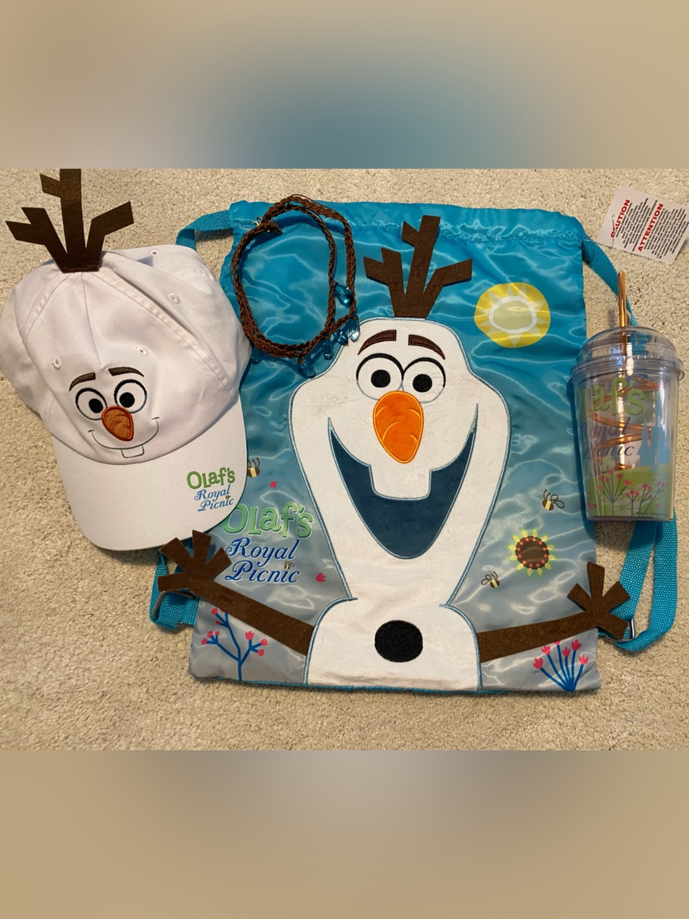 Disney Frozen Olaf’s Royal Picnic - hat, cup, backpack, necklace